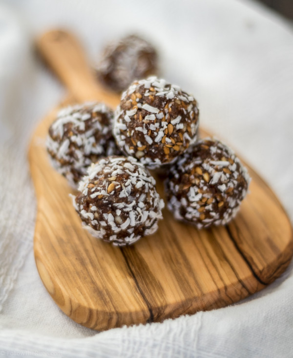 Paleo Almond Joy Bites-1