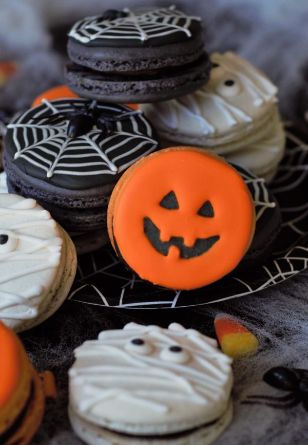 Halloween Macarons