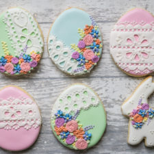 Eyelet Lace Easter Egg Cookies