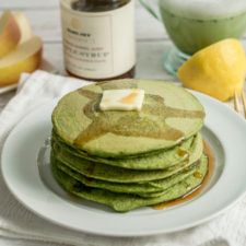 Fluffy Green Pancakes