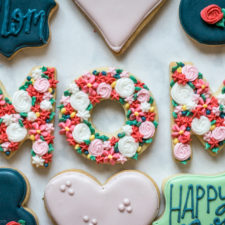 Floral Monogram Mother’s Day Cookies